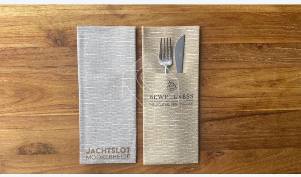 Servetten met elegante klassieke logodruk